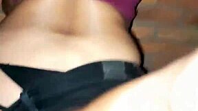 Cuñada Cumpliendo Apuesta Después de la Fiesta y Acabó Corriéndome Dentro