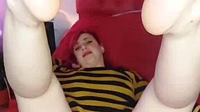 so you like my feet? come suck and worship them now!