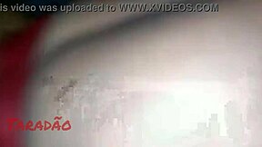 Puta da boca gulosa gagging on deepthroat