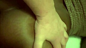 你超爱这个黑皮肤业余妹子吸鸡巴猛操