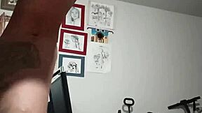 Cubby looks so lovely naked