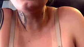 fui treinar na academia sem perceber sutiã por baixo marombas olhavam eu fiquei tesão molhada calça branca buceta