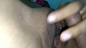 shaved pussy gets creampie after sucking cock in wet amateur action