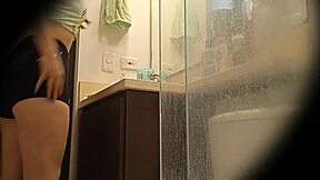 Spy Cam Catches UNAM Professor Milet Pissing in Skirt