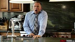 Perverted teen Jill Kassidy swallows and seduces stepdad