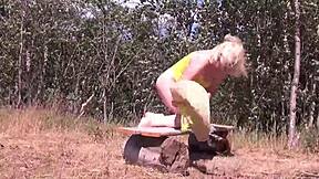 mommy with big ass enjoys fucking on the coast part 2