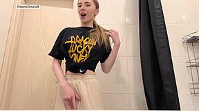 Analvibration och kuklukt kickar igång min morgonhumör med en kompis.