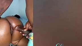 Getting A Blowjob While Eating A Midget On All Fours