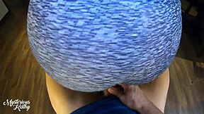 com legging marcando tudo estou prontinha pra levar porra no pacotinho completo no red mysteriouskathy