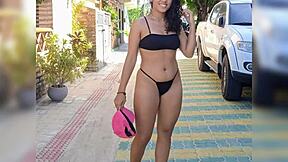 Gostosa In Outdoor Adventures With Prostitutes