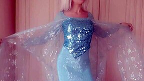 Elsa As Queen In Hot Cosplay With Perfect Body And Cute Features
