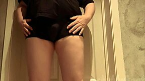 Chubbykaot Edges and Flashes Asshole Publicly!