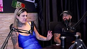 Latina teen group uses toys in outdoor squirting video