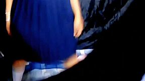 No puedo creer lo que hace la morrilla que vive alado de mi casa �no puedo creer lo que ven mis ojos mi vecina result� la m�s cachonda a temprana edad real casero