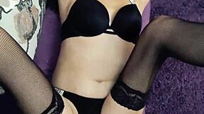 Beautiful Couple's Elegant Blowjob Scene