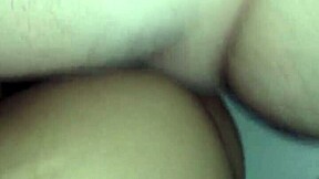 Comendo o cuzinho da namorada!