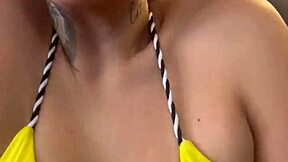 Sweaty blonde with small waist shows wet pussy at Copacabana gym