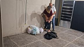 कॉलेज स्टूडेंट्स क्लास छोड़कर सीक्रेटली