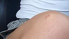 Tease Boyfriend With Toy While Driving?