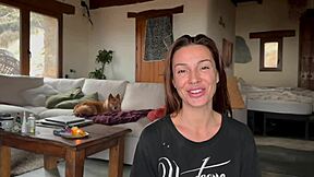 Dívky nepřijdou z lízání mokré kundičky?