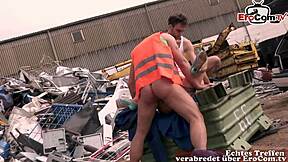 Deutsche Dicke Titten Milf Gets Anal in Outdoor Threesome