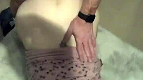 彎腰挨那根長硬大屌