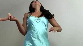 मैंने तुम्हें चोदने के लिए एक बड़ा नया टॉय पिक किया