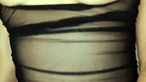 Intriguing Sex Lesson: Licking and Fucking MILF in Missionary Cunilingus