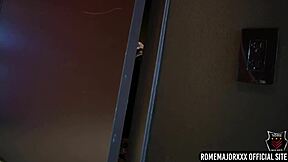 रोम मेजर सारा जे को देता है