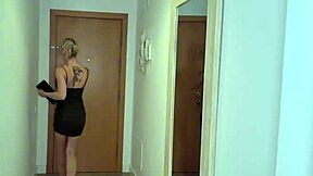 can you believe the anal fuck with the real estate agent while girlfriend waits downstairs?