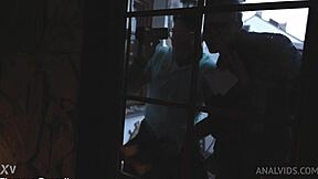 लेना रॉस पहली बार 4 लड़कों के साथ डीपी एनल फेशियल!