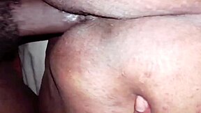 Comendo a buceta e o cu da viúva no velório do marido