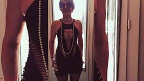 public scandal with daniela showing boobs and pussy in the middle of madrid!