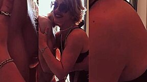 public scandal with daniela showing boobs and pussy in the middle of madrid!