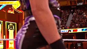 Does Rhea Ripley Rip Clothes In WrestleMania Match?
