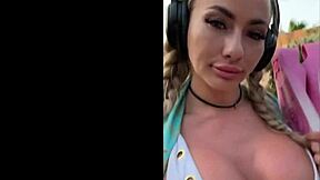 Mature Mommy's Tits Look Amazing Without Clothes