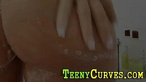 Teen slut with big bubble butt receives facial after blowjob