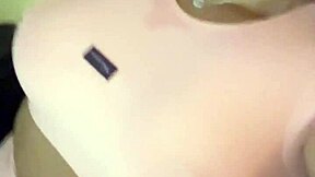 Aquela ajeitadinha gostosa soca calca bem como gosto