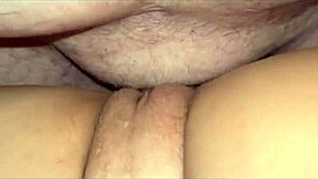 Amateurs use toys for squirting creampie fun