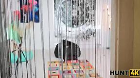 novella night is fucking her landlord while her gf watches 😏