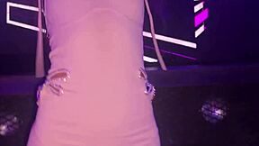 i pickd up a studnt and fuckd her in all holz in the toilt of a nite club