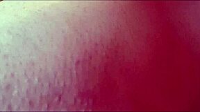 esclave f ligotee sur table prise et bougies masturb�e