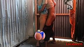 Beautiful Bengali Bhabhi Enjoys Outdoor Doggystyle Fucking and Cum