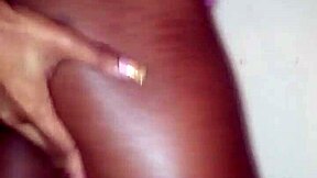 lola, show me that sexy striptease dance!