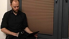 tall skinny hottie gets fucked and cummed in her pussy