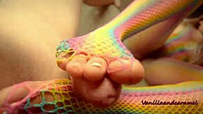 i feel so sexy giving this footjob while masturbating my pussy