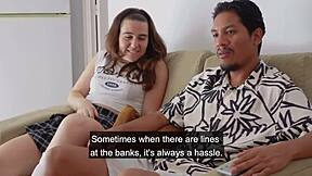 Martina flirtează puternic cu prietenul tatălui, vrei să te alături?