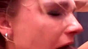 hard fucking that sexy lady at full speed in a quickie