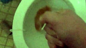 narrative of pre-shower jerk off session