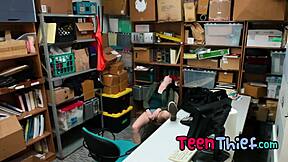 Virgin Alex Harper Struggles with Bodybuilder's Throbbing Dick